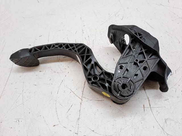 Pedał sprzęgła 6C1721321A VAG