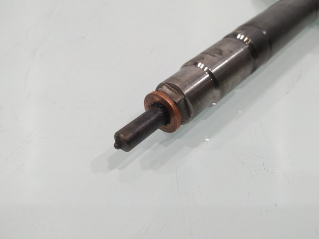 Wtryskiwacz paliwa 6C1Q9K546AC FORD