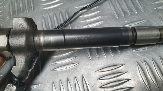 Wtryskiwacz paliwa 6C1Q9K546AC PEUGEOT