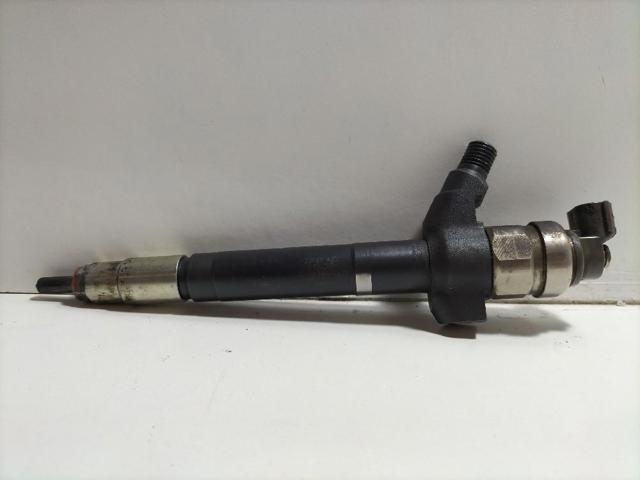 Wtryskiwacz paliwa 6C1Q9K546BC PEUGEOT