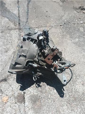 Mechaniczna skrzynia biegów w komplecie 6C1R7002AB FORD
