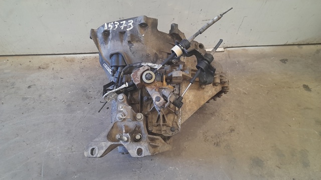 Mechaniczna skrzynia biegów w komplecie 6C1R7002DC FORD