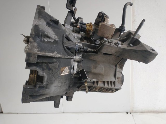 Mechaniczna skrzynia biegów w komplecie 6C1R7002KC FORD