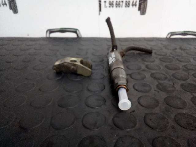 Dysza spryskiwacza szyby przedniej 6E0955985B VAG