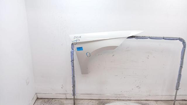 Błotnik przedni prawy 6F0821106B VAG