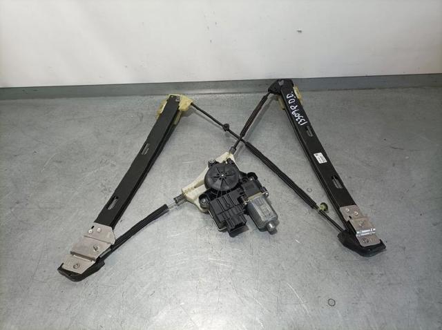 Mechanizm podnoszenia szyby drzwi przednich prawych 6F0837462A VAG