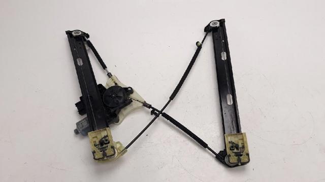 Mechanizm podnoszenia szyby drzwi przednich prawych 6F0837462B VAG