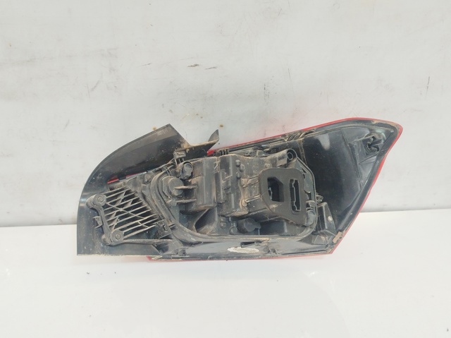 Lampa zespolona tylna lewa 6F0945095D VAG