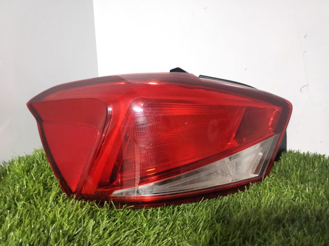 Lampa zespolona tylna lewa 6F0945095H VAG