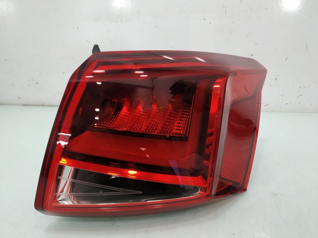 Lampa zespolona tylna prawa zewnętrzna 6F9945208B VAG/Seat