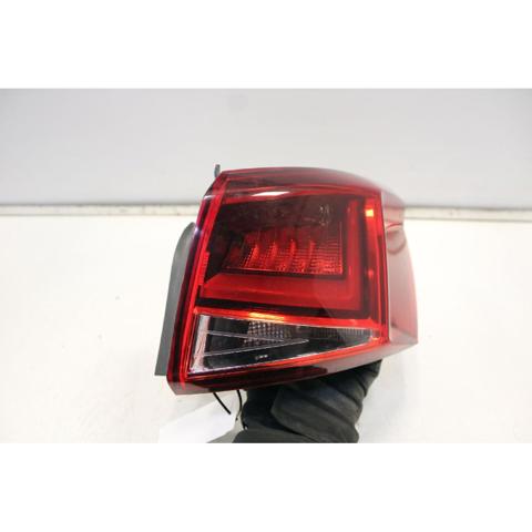 Lampa zespolona tylna prawa zewnętrzna 6F9945208B VAG/Seat