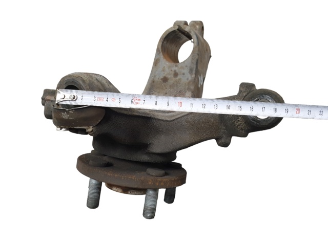 Piasta przednia 6G912C300AAB FORD