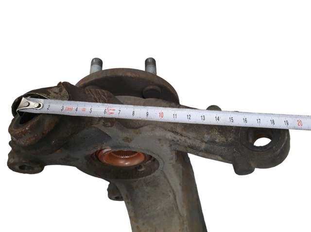 Piasta przednia 6G912C300AAB FORD
