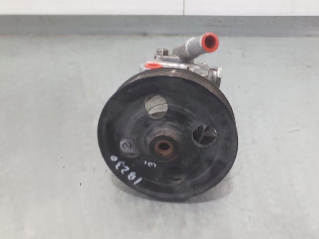 Pompa wspomagania hydraulicznego kierownicy 6G913A696CD FORD