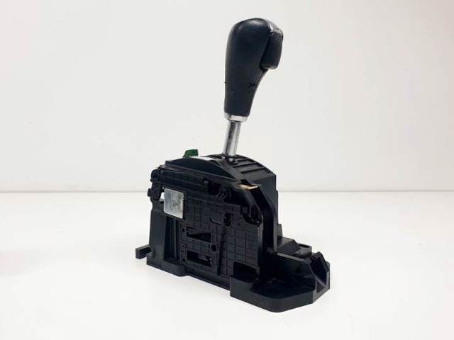 6H327Z370AA Land Rover