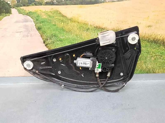 Mechanizm podnoszenia szyby drzwi tylnych lewych 6H5227001AE LAND ROVER