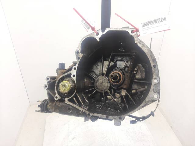 Kupić  Almera  V10