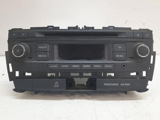 Radioodtwarzacz (radio AM/FM) 6J0035156 VAG