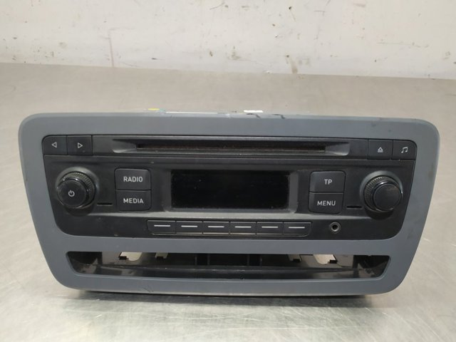 Radioodtwarzacz (radio AM/FM) 6J0035156AZT VAG