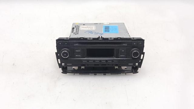 Radioodtwarzacz (radio AM/FM) 6J0035156BGY VAG