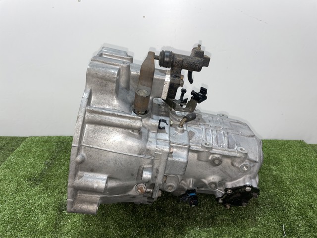 Kupić Mechaniczna skrzynia biegów w komplecie Nissan Almera V10 w dobrej cenie