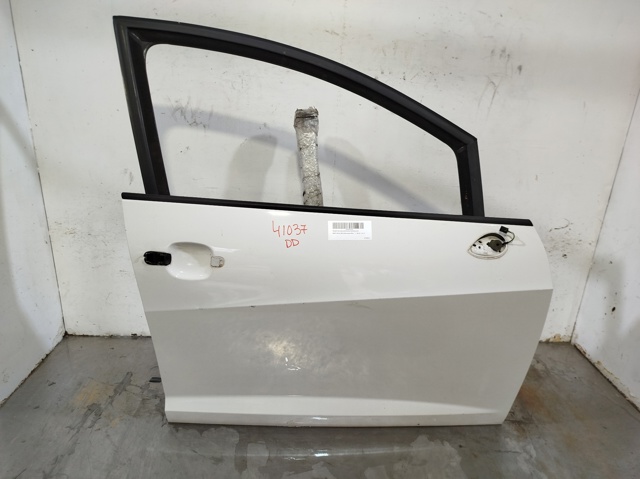 Drzwi przednie prawe 6J4831056 VAG