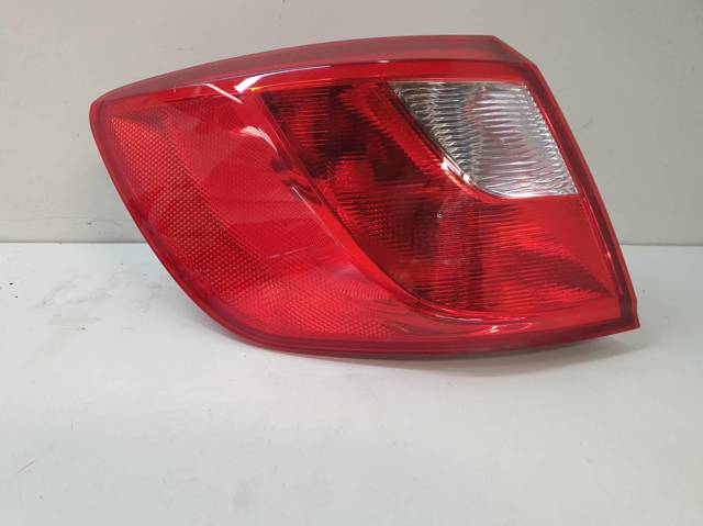 Lampa zespolona tylna lewa zewnętrzna 6J8945095 VAG/Seat