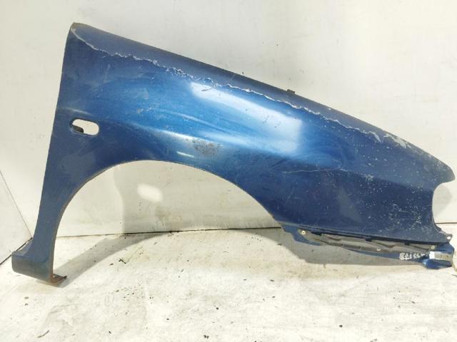 Błotnik przedni prawy Volkswagen Caddy 2 9K9