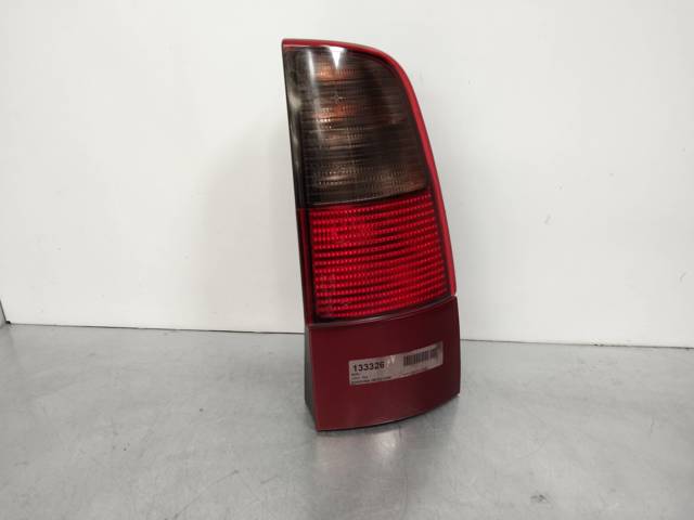 Lampa zespolona tylna prawa 6K0945112B VAG/Seat