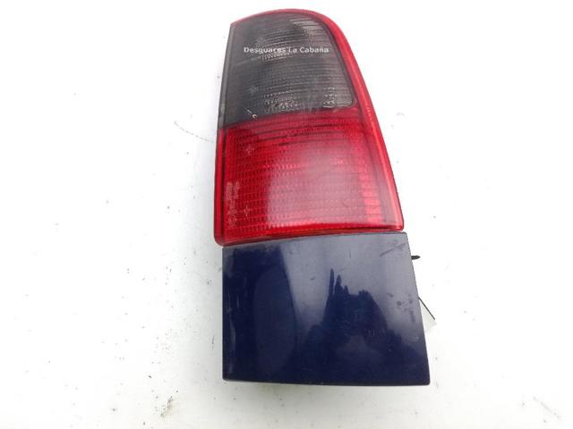 Lampa zespolona tylna prawa 6K0945112B VAG/Seat