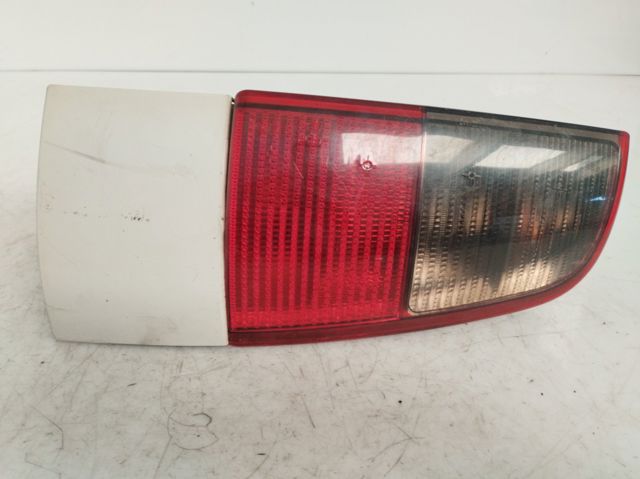 Lampa zespolona tylna prawa 6K0945112B VAG/Seat