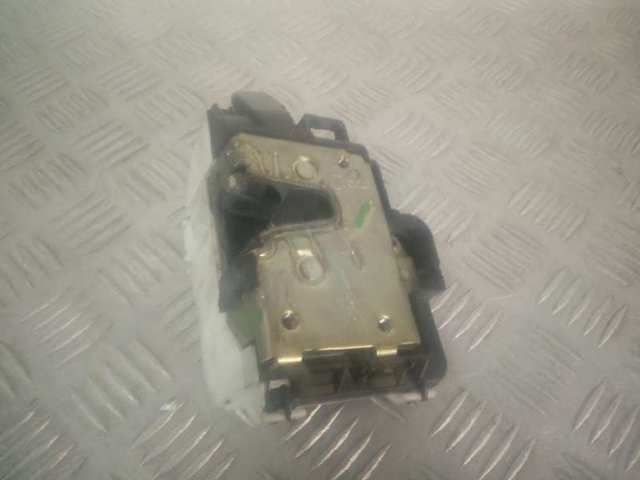 Zamek drzwi przednich prawych 6K1837016G VAG