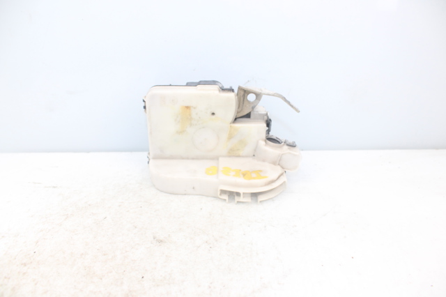 Zamek drzwi przednich prawych 6K1837016Q VAG