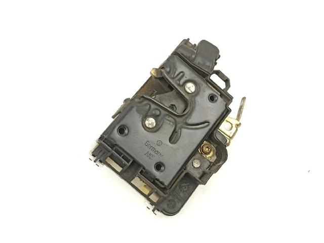 Zamek drzwi przednich prawych 6K1837016Q VAG