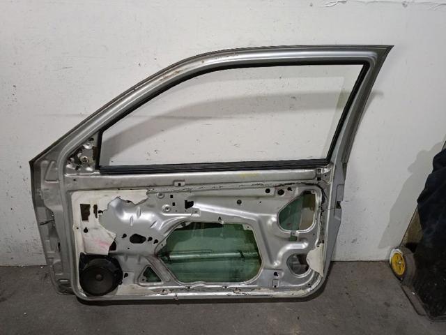 Drzwi przednie prawe do Seat Cordoba 6K2, C2