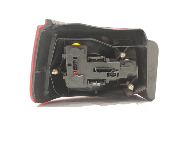 Lampa zespolona tylna prawa zewnętrzna 6K6945096 VAG