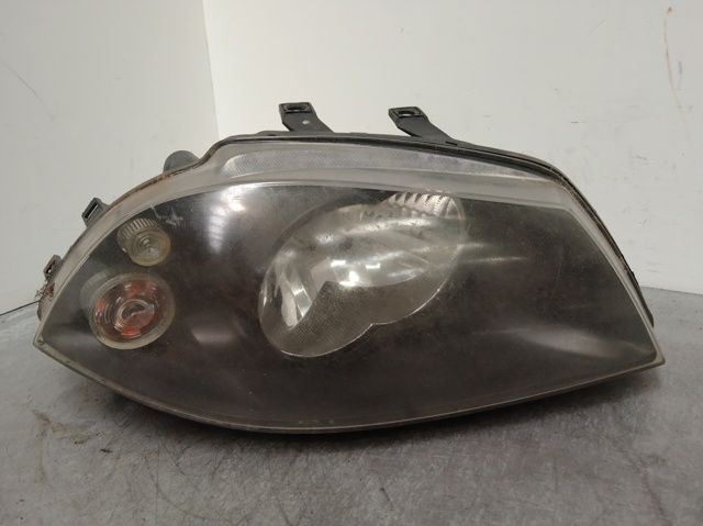 Reflektor prawy 6L1941022A VAG