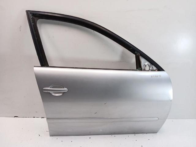 Drzwi przednie prawe 6L4831056S VAG