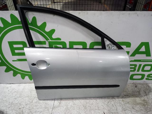 Drzwi przednie prawe 6L4831056S VAG