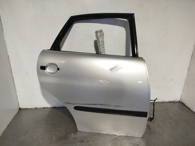 Drzwi tylne prawe 6L4833056T VAG
