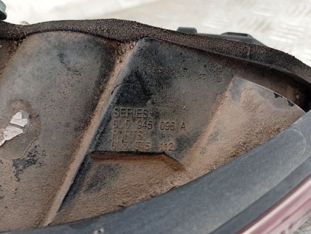 Lampa zespolona tylna prawa zewnętrzna 6L5945096A VAG