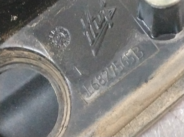 Zawias drzwi tylnych (bagażnika 3/5) 6L6827565B VAG