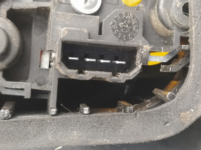 6L6945096 VAG