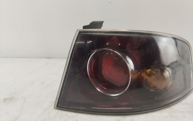 Lampa zespolona tylna prawa zewnętrzna 6L6945096E VAG