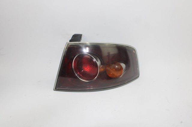Lampa zespolona tylna prawa zewnętrzna 6L6945096E VAG