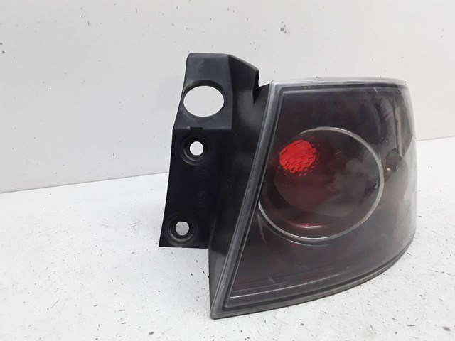 Lampa zespolona tylna prawa zewnętrzna 6L6945096E VAG
