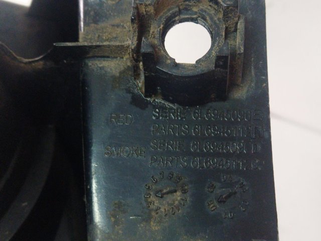 Lampa zespolona tylna prawa zewnętrzna 6L6945096E VAG