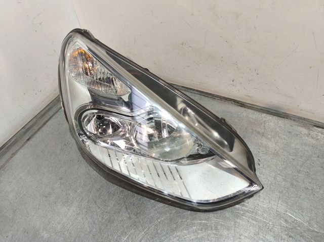 Reflektor prawy 6M2113W029AL FORD