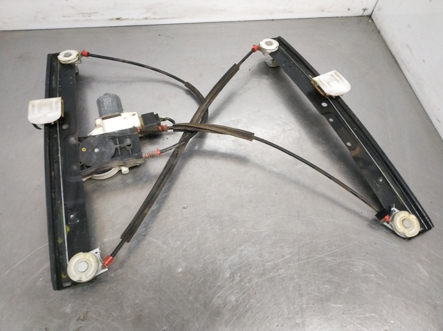6M2114553B Ford