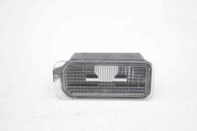 Lampa oświetlenia tylnej tablicy rejestracyjnej 6M2A13550AC FORD
